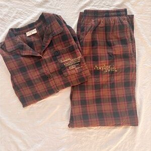 Taylor Swift Evermore “Almost Jumped In” Pajama Set- Size Large, Gently Worn